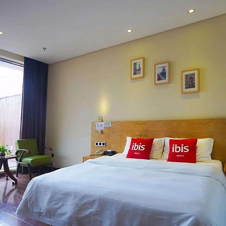 Ibis Chuzhou 1912 Hotel Екстериор снимка