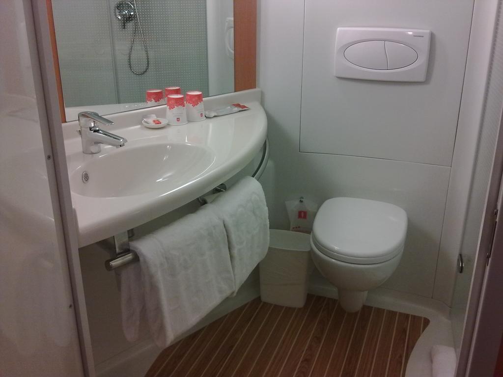 Ibis Chuzhou 1912 Hotel Екстериор снимка