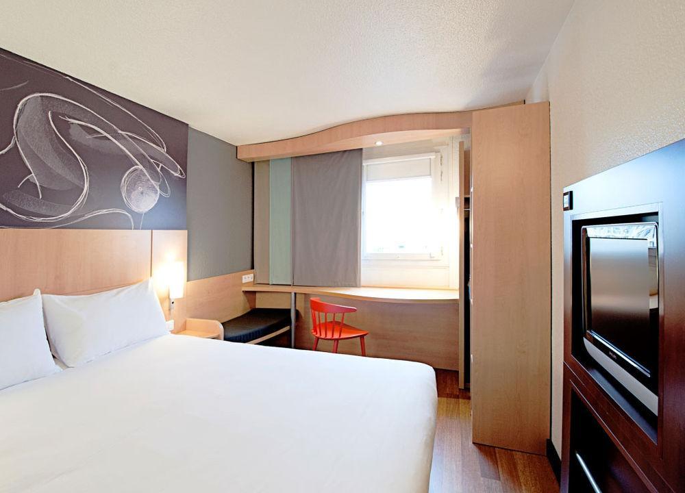 Ibis Chuzhou 1912 Hotel Екстериор снимка