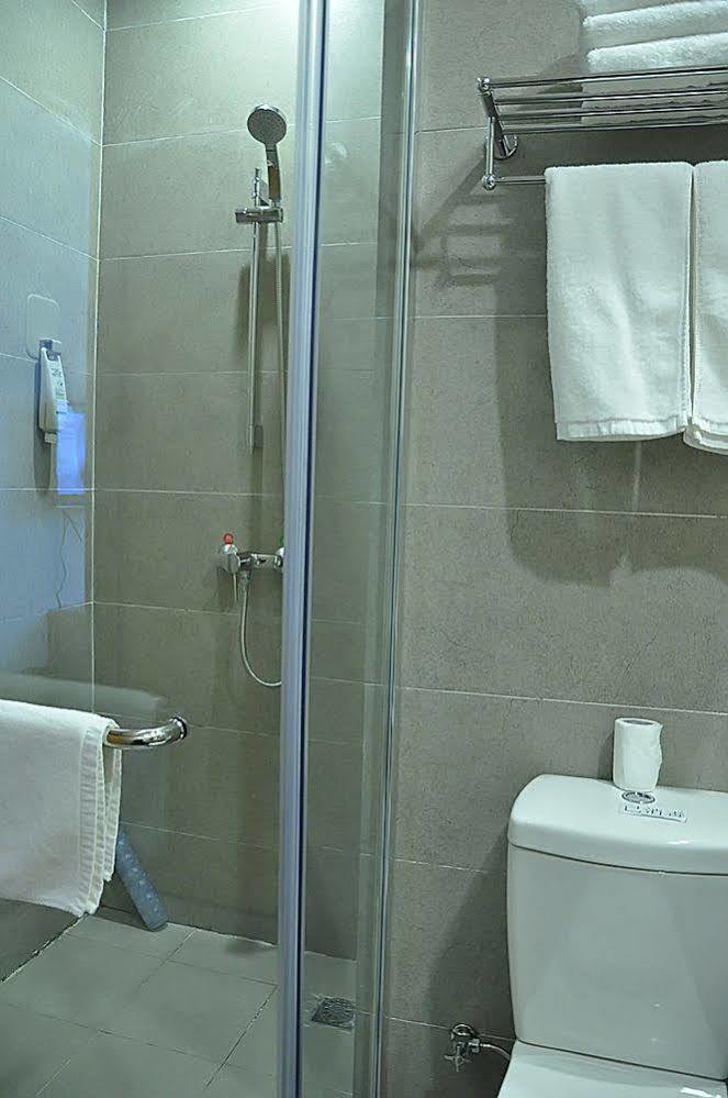Ibis Chuzhou 1912 Hotel Екстериор снимка